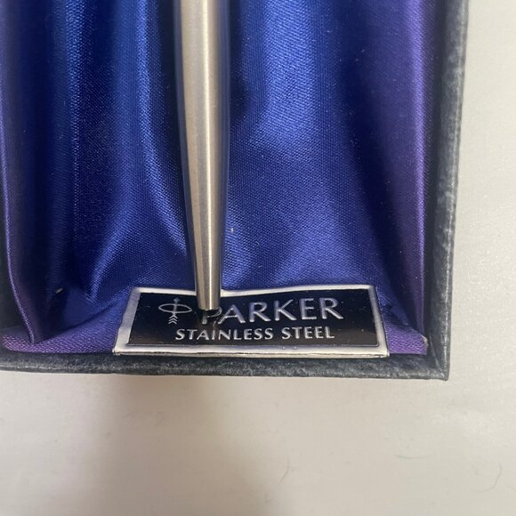 Vintage Parker 75 Classic Ballpoint Pen Silver 1971 Box and Pen Works Blue Ink - Picture 2 of 4
